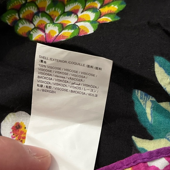 NWT - Desigual Women’s Pineapple Day Viscose Square Scarf - Size 48” x 48” - Picture 8 of 9